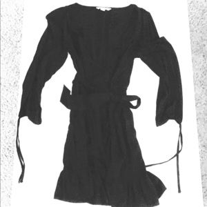 4/$20 🖤 AEO black wrap dress
